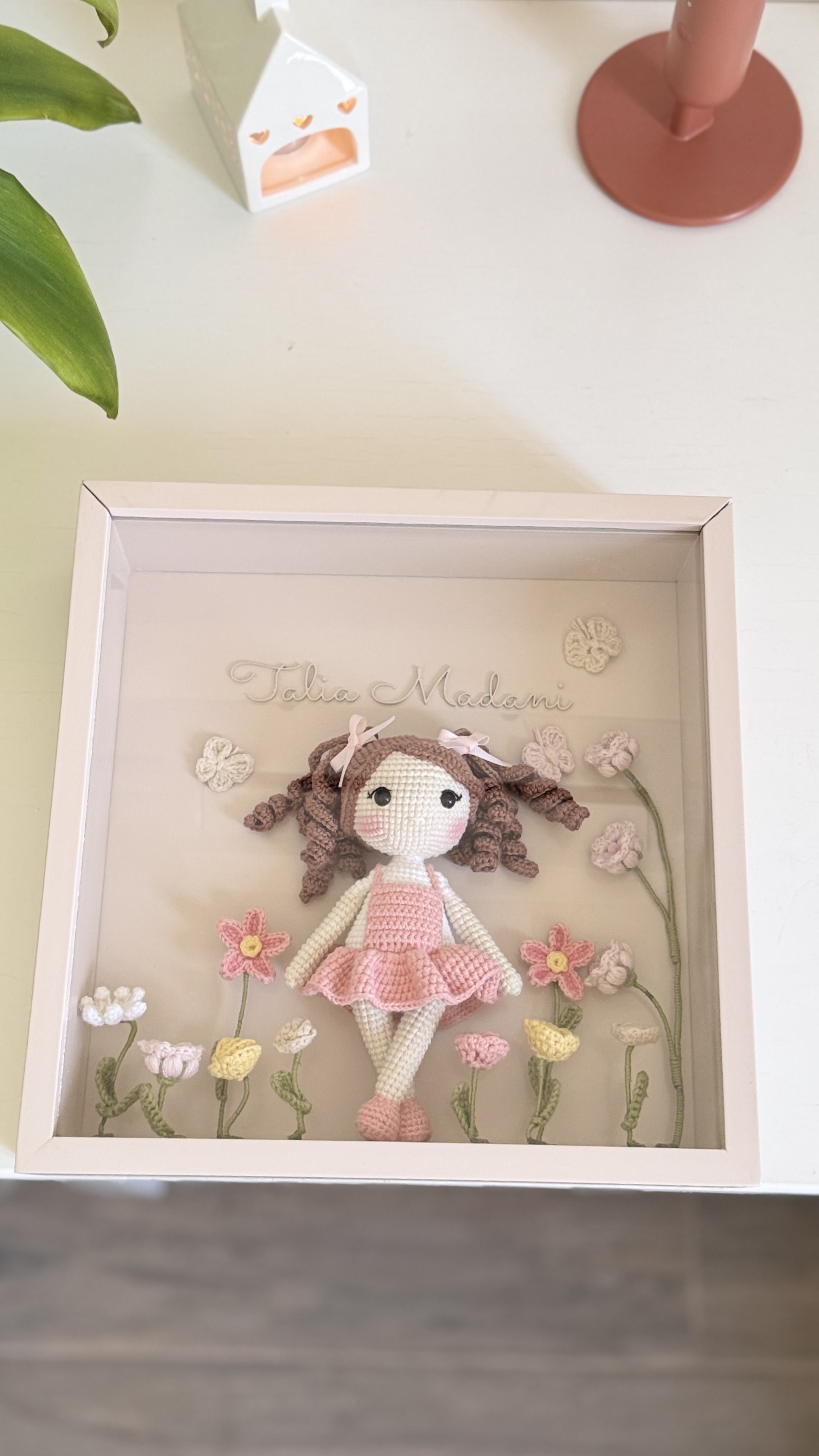 Loopli | Doll Shadow box