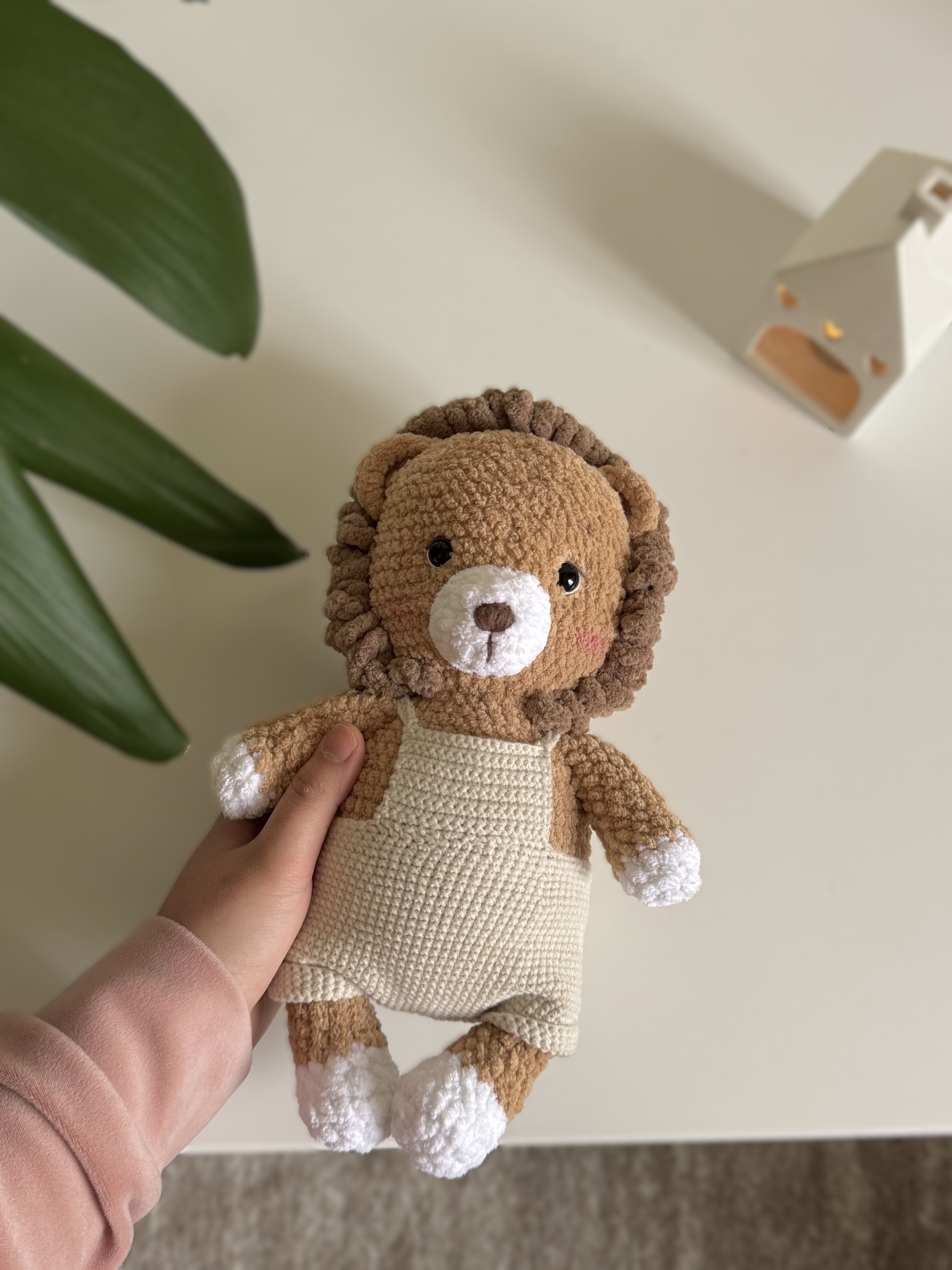 Loopli | Leo Lion