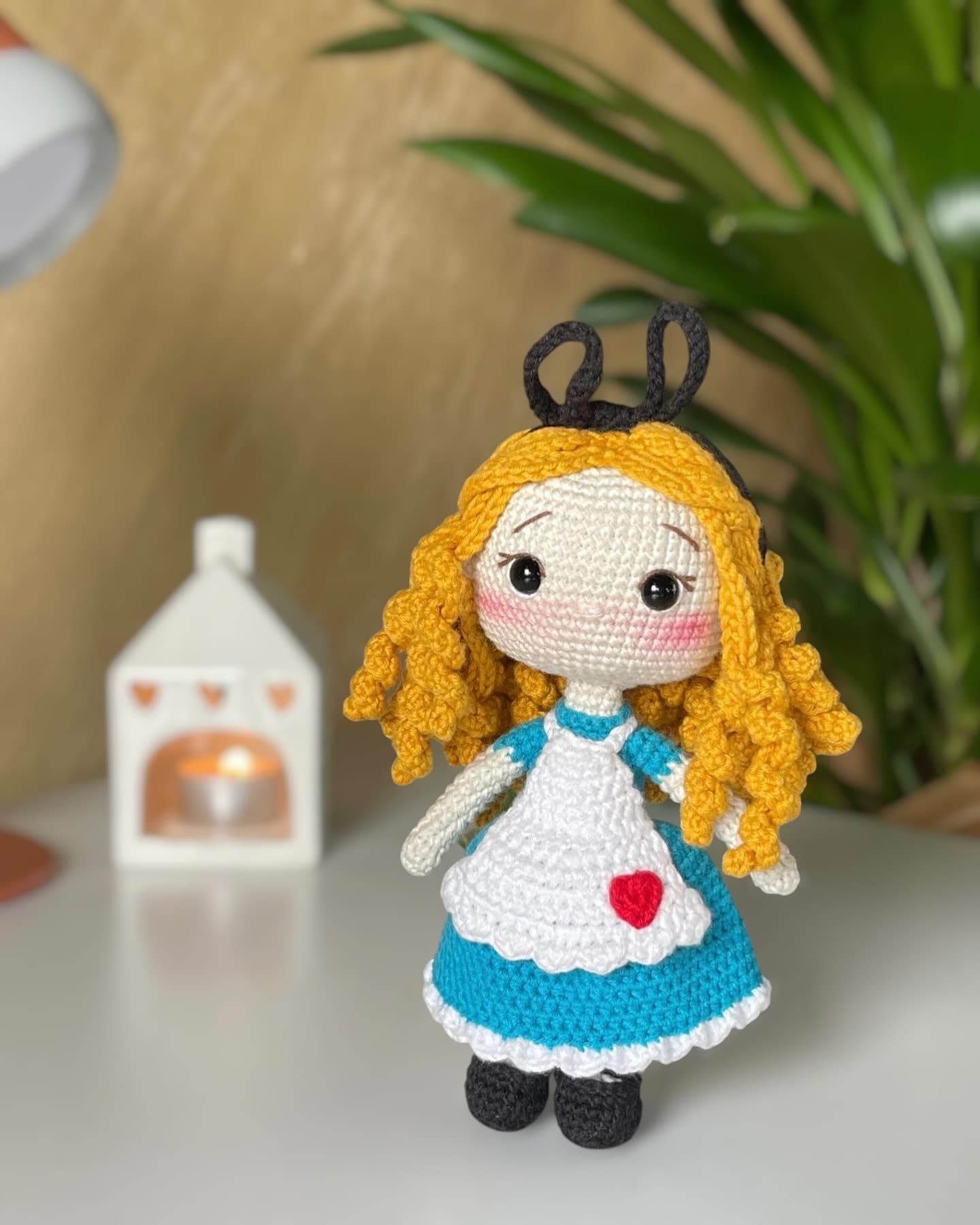 Loopli | Alice in Wonderland
