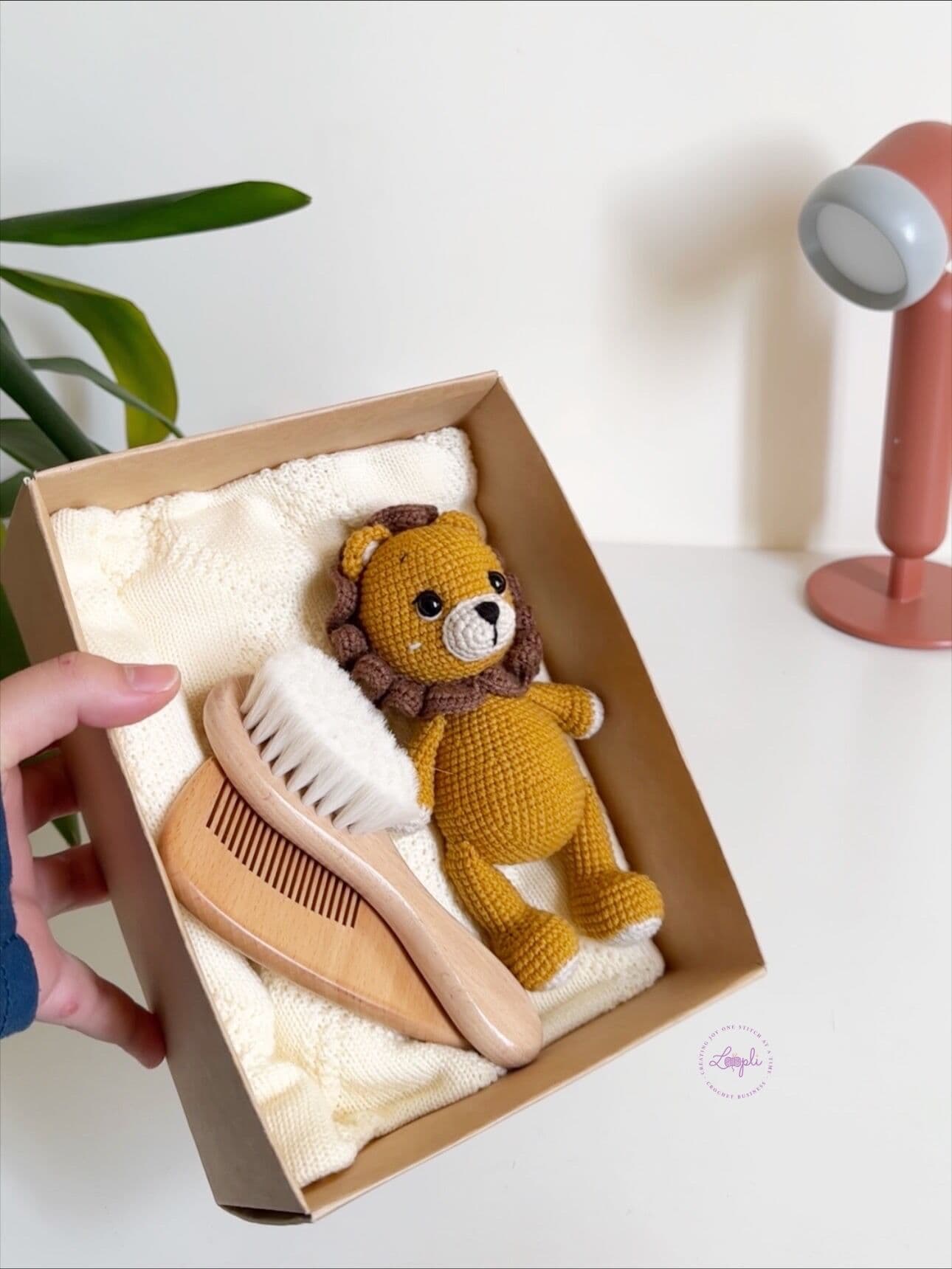 Loopli | Lion Baby Gift Box