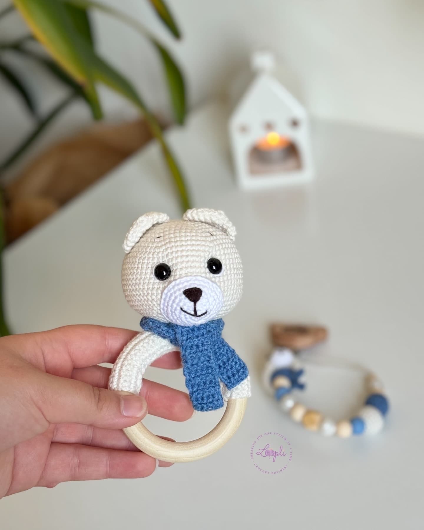Loopli | Bear Rattle — Blue Scarf